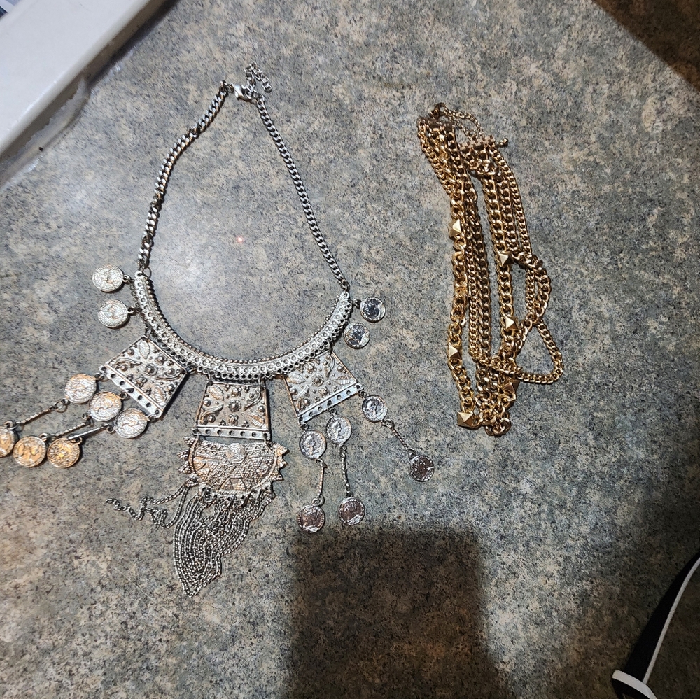 Necklaces - Picture 3 of 3